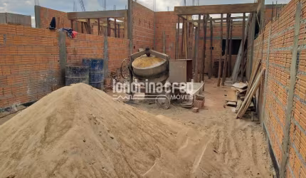 Casa à venda 3 Quartos, 1 Suite, 3 Vagas, 125M², Colúmbia, Londrina - PR