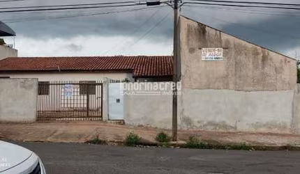 Casa à venda 3 Quartos, 2 Vagas, 350M², Dom Pedro II, Londrina - PR