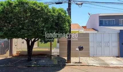 Casa à venda 3 Quartos, 1 Suite, 2 Vagas, 300M², Jardim Acapulco, Londrina - PR