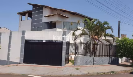 Casa à venda 4 Quartos, 1 Suite, 4 Vagas, 180M², Jardim Santa Alice, Londrina - PR