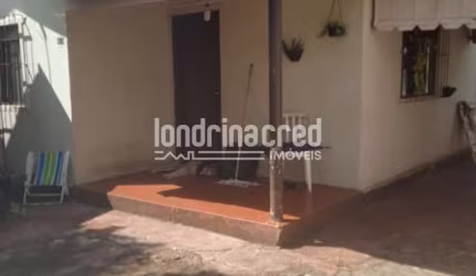 Casa à venda 2 Quartos, 1 Suite, 2 Vagas, 300M², Bandeirantes, Londrina - PR