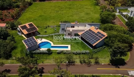 Casa no Condomínio Estancia Cabral casa com 4 dormitórios, 4 banheiros e 3 vagas de garagem e 350 m