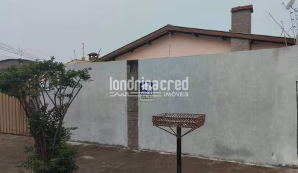 Linda Casa no Jardim Brasília: 300m² de Terreno, 184m² Construídos, 3 Quartos (2 Suítes) e 3 Banhei