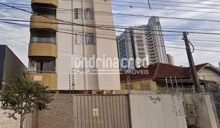 Espaço e Conforto no Ed. Paraty: Apartamento com 3 Dormitórios (1 Suíte), 2 Banheiros e 1 Vaga, Áre