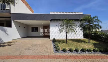 Casa terrea com 03 quartos sendo 02 suites em conceito aberto integrando a casa com a piscina no Co