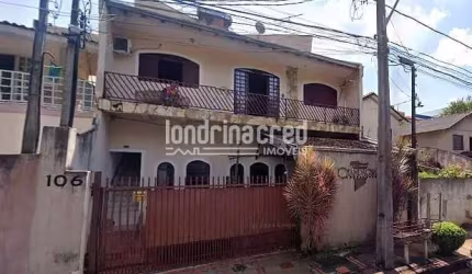 Vende-se Hospedagem com 15 Suítes, 5 Quartos, Energia Solar, Depósito, Equipamentos Completos, 40 B