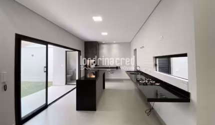 Espacosa Casa Térrea no Jardim Tarumã: 148m², 3 Quartos (1 Suíte), Escritório, Área Gourmet, Alto P