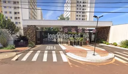 'Apartamento no Marco dos Pioneiros: 2 Dormitórios, 1 Banheiro, Sala, Cozinha, 1 Vaga de Garagem e