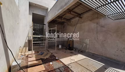 Casa geminada em construção, 3 quartos (1 suíte), 98m² de área útil, 150m² de terreno, sala, cozinh