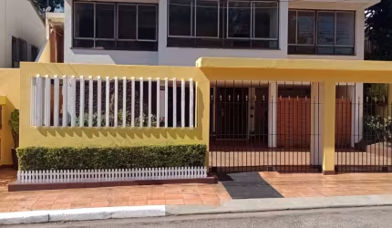 LINDA CASA NO PARQUE CONTINENTAL