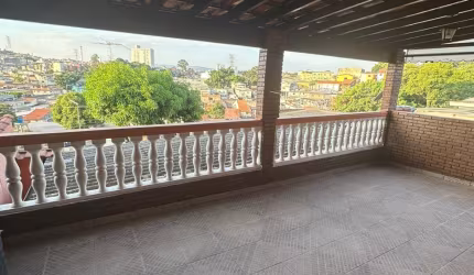 Linda casa no Ayrosa