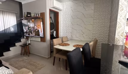 Casa em condomínio Ocian