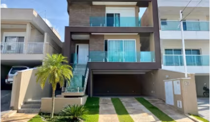Casa excelente no Condomínio Parque das Rosas na Chacara Roselância em Cotia