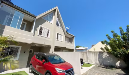 Lindo sobrado 143m2 com suíte- Portão -Curitiba