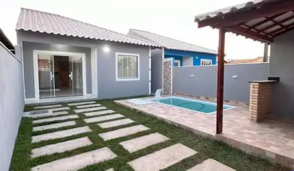 Casa com Piscina e Área Gourmet em Condomínio - Unamar