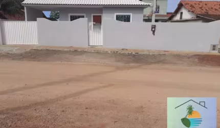 Casa 3 Quartos c/ Quintal em Araruama à 500 metros da Lagoa