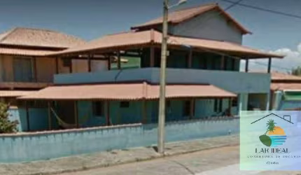 Casa com 4 Quartos em frente à Praia