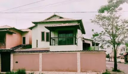 Casa  c/ Suíte externa em Rio das Ostras - RJ