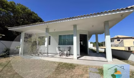 Casa mobiliada c/ Piscina em Condomínio - Praia Seca