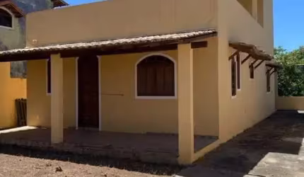 Casa independente c/ Kitnet em São Pedro da Aldeia-RJ