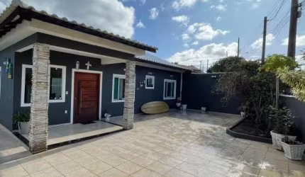 Casa com Piscina em São Pedro da Aldeia-RJ