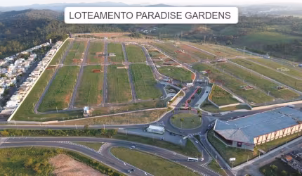 Terreno no Condomínio Paradise Residence em Mogi das Cruzes