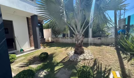 Casa Mobiliada com Piscina