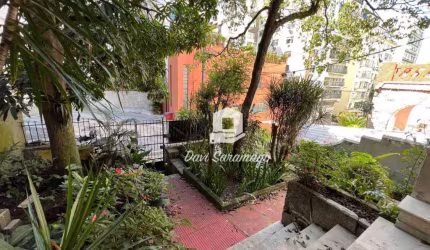 Casa no melhor ponto de Copacabana. Oportunidade de negocio!