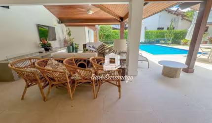 Casa com 4 dormitórios à venda, 425 m² por R$ 3.200.000,00 - Itaipu - Niterói/RJ