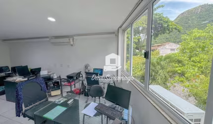 Sala comercial em São Francisco.