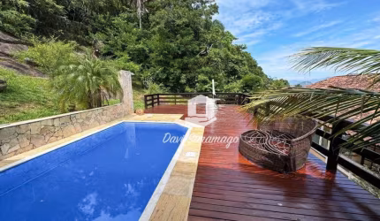 Linda Casa Condominio  Ubá, 5 Quartos Vista Deslumbrante
