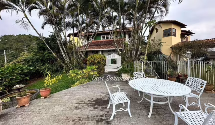 Casa Sape dentro de condomínio