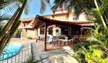 Casa À Venda 3 Quartos Em Condominio