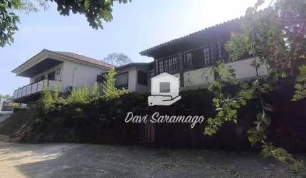 Casa à Venda  4 quartos - Itaipuaçu