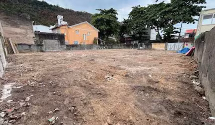 Terreno à Venda em São Francisco - Niterói/RJ