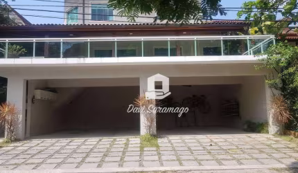 Casa À Venda Dentro De Condominio 4 Quartos!