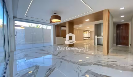 Casa 8 Quartos à venda  Camboinhas - Niterói/RJ