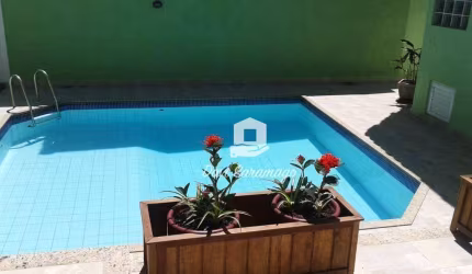 Casa em Itaipu 3 Quartos area de lazer completa