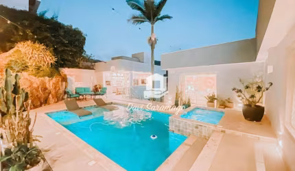 Casa com 3 Quartos à venda, 450 m² - São Francisco - Niterói/RJ