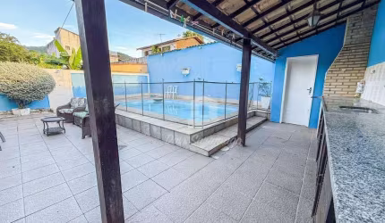 Casa 4 quartos Itaipu A Venda