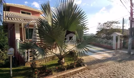 Casa 04 quartos Itaipu Niteroi