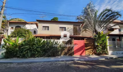 Casa com 4 dormitórios à venda, 180 m² por R$ 820.000 - São Francisco - Niterói/RJ