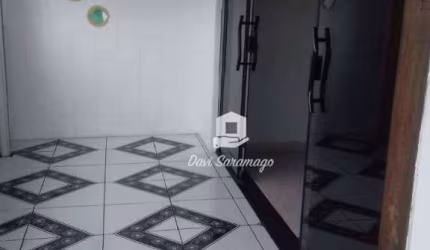 Sobrado à venda, 208 m² por R$ 260.000,00 - Rocha - São Gonçalo/RJ