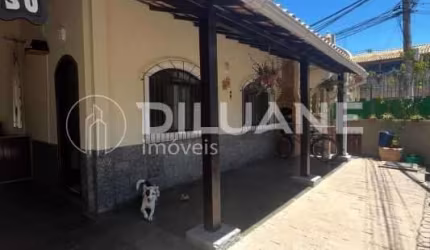 Casa com 2 quartos à venda na Travessa Madureira, Liberdade, Rio das Ostras, 113 m2 por R$ 259.000