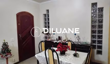 Casa com 2 quartos à venda na Rua Pedro Pinto, Barreto, Niterói, 300 m2 por R$ 700.000