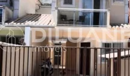 Casa com 3 quartos à venda na Rua Repórter Cézar Donadel, Itaipu, Niterói, 300 m2 por R$ 730.000