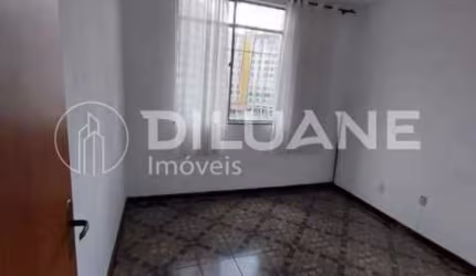 Apartamento com 2 quartos à venda na Avenida Jornalista Roberto Marinho, Colubande, São Gonçalo, 65 m2 por R$ 150.000