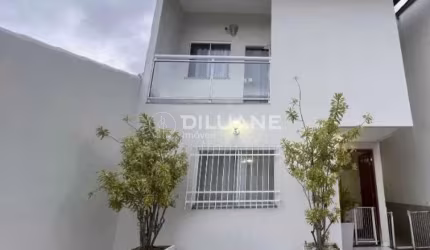 Casa com 3 quartos à venda na Rua Costa Rica, Serra Grande, Niterói, 120 m2 por R$ 790.000