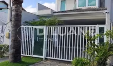 Casa com 3 quartos à venda na Rua Professor Álvaro Caetano, Camboinhas, Niterói, 250 m2 por R$ 1.980.000