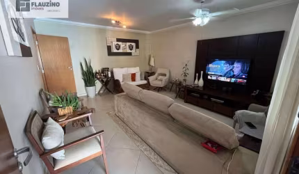 Casa com 3 dormitórios à venda, 300 m² por R$ 890.000,00 - Jardim Casablanca - São Paulo/SP